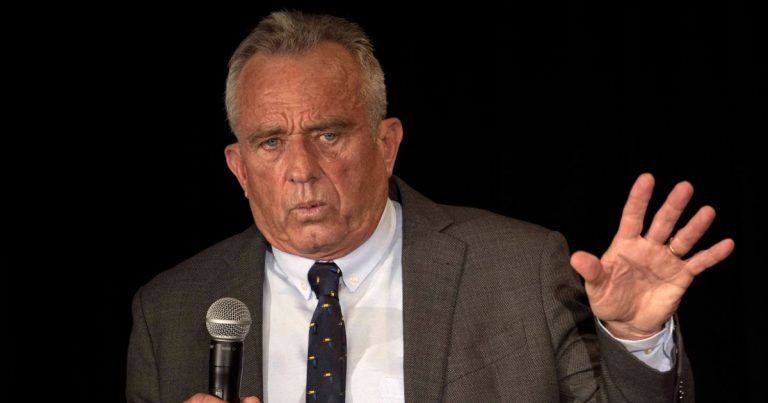RFK Jr.’s HHS Will Lay Off 10,000 Staff – Mother Jones