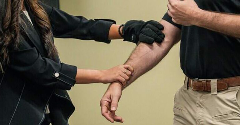 Shock Gloves Traumatized Army Volunteers – Mother Jones